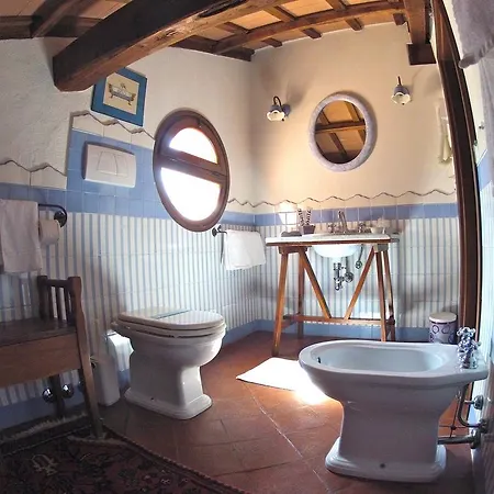 Bed & Breakfast Antica Pietrara 4*